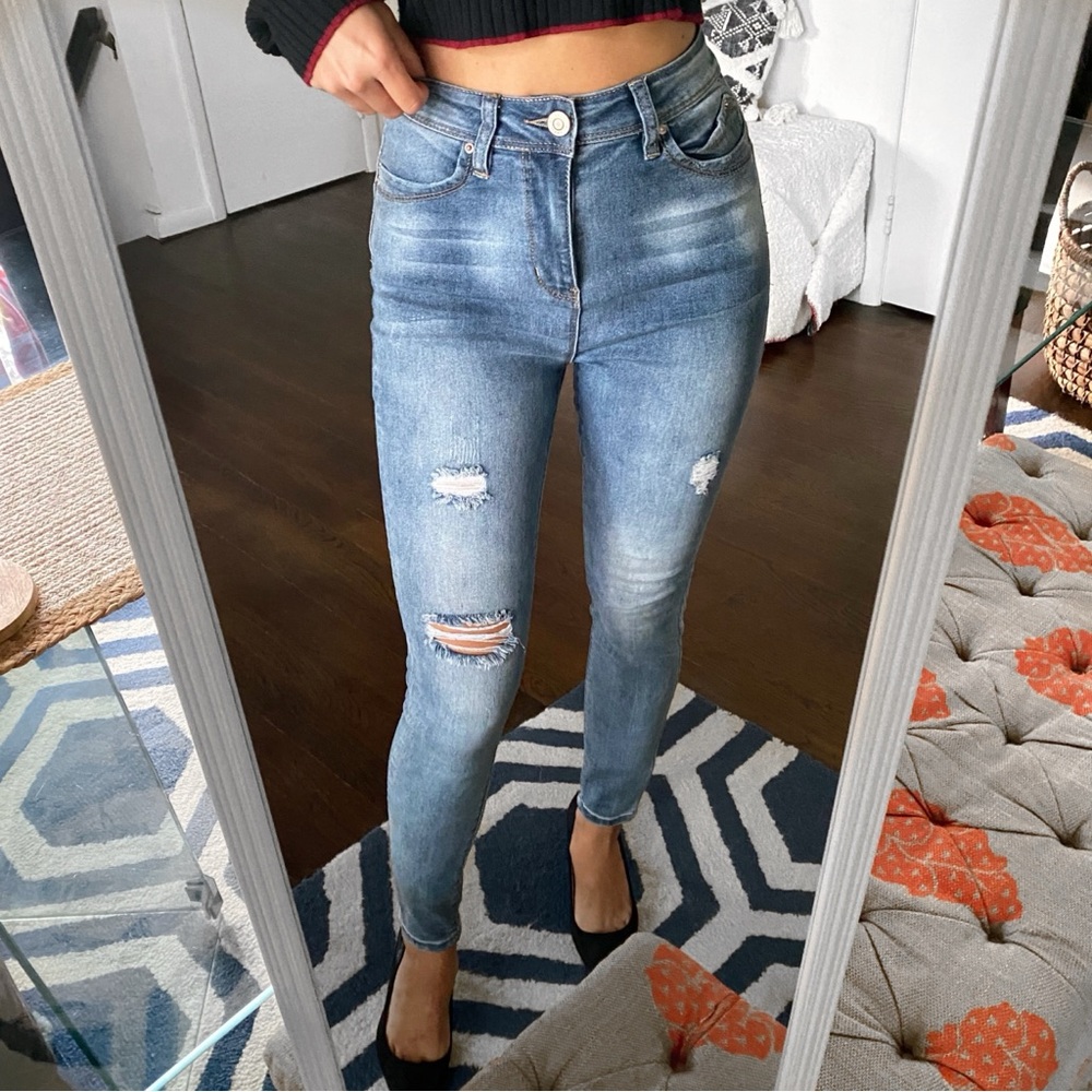 👖 YMI HIGH RISE DISTRESSED SKINNY JEANS!